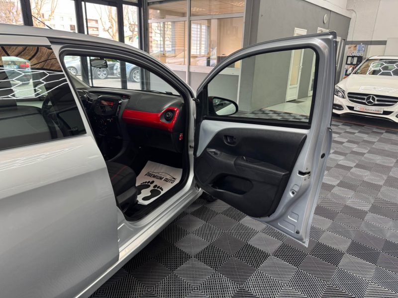 PEUGEOT 108 1.0 VTI 69 ch ENVY 5P GARANTIE 12 MOIS HISTORIQUE COMPLET 🇨🇵