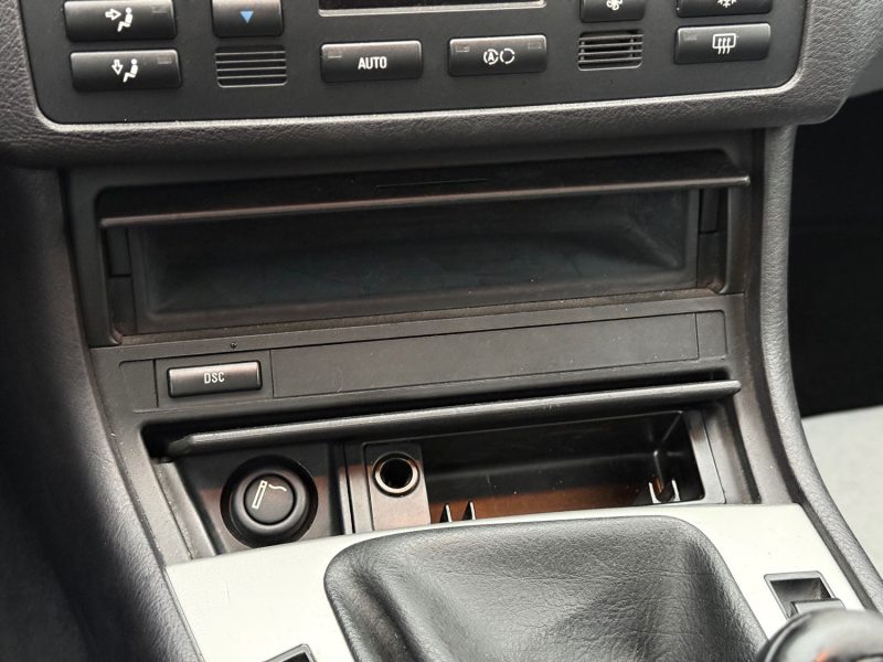 BMW 318 Ci E46 Coupé 143ch – Clim Auto – Jantes Alu – Révisée – Garantie 6 mois