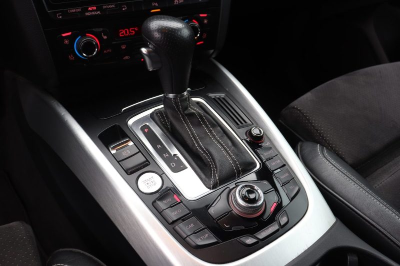 AUDI Q5 3.0 V6 TDI S-LINE QUATTRO S-TRONIC 