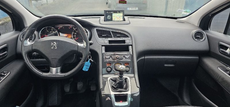 PEUGEOT 5008 1.6 BLUEHDI 120CH  STYLE 7 PLACES 