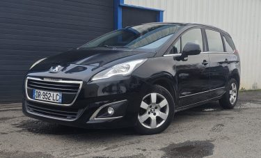 PEUGEOT 5008 1.6 BLUEHDI 120CH  STYLE 7 PLACES 