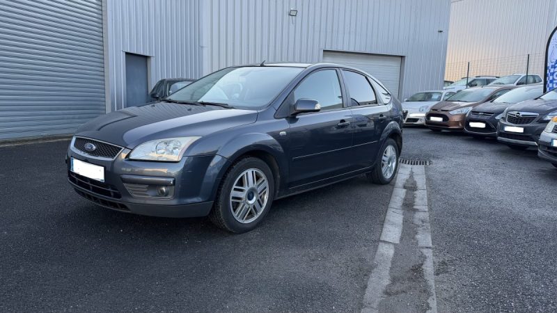 FORD FOCUS II 1.6 103Cv TDCI GHIA Garantie