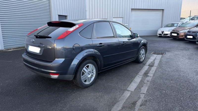 FORD FOCUS II 1.6 103Cv TDCI GHIA Garantie