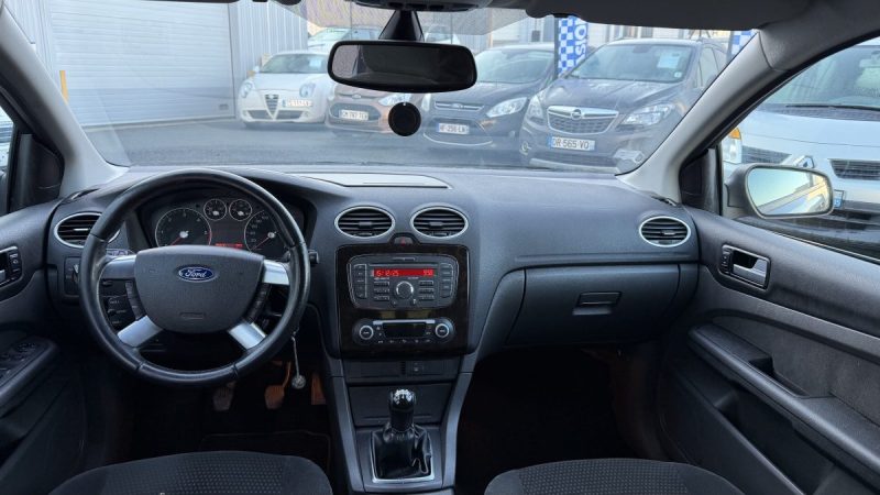 FORD FOCUS II 1.6 103Cv TDCI GHIA Garantie