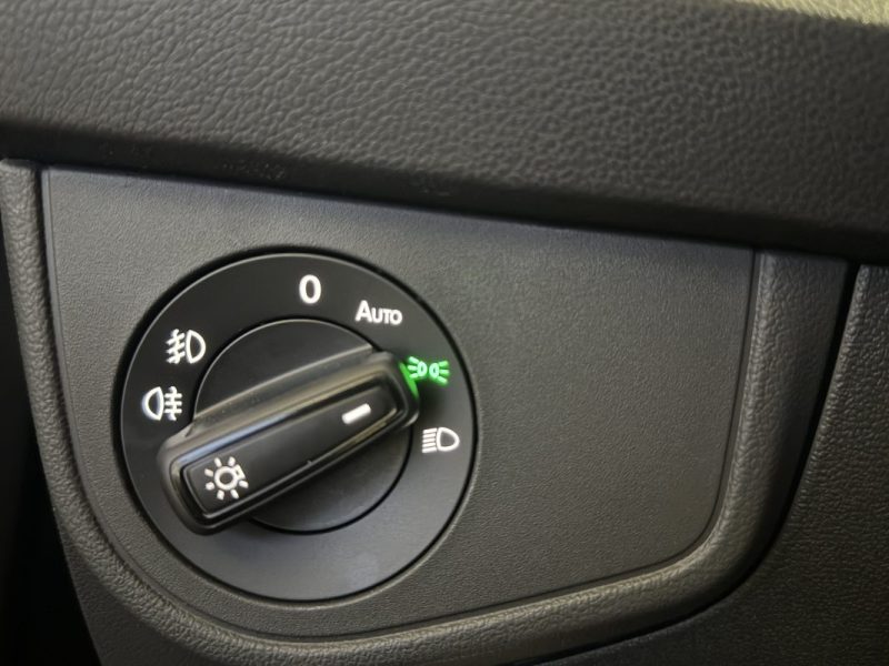 VOLKSWAGEN POLO 6 1.0 TSI 95cv STYLE DSG7 - IQ LIGHT - GARANTIE VW - 1er MAIN - 31 500klm 