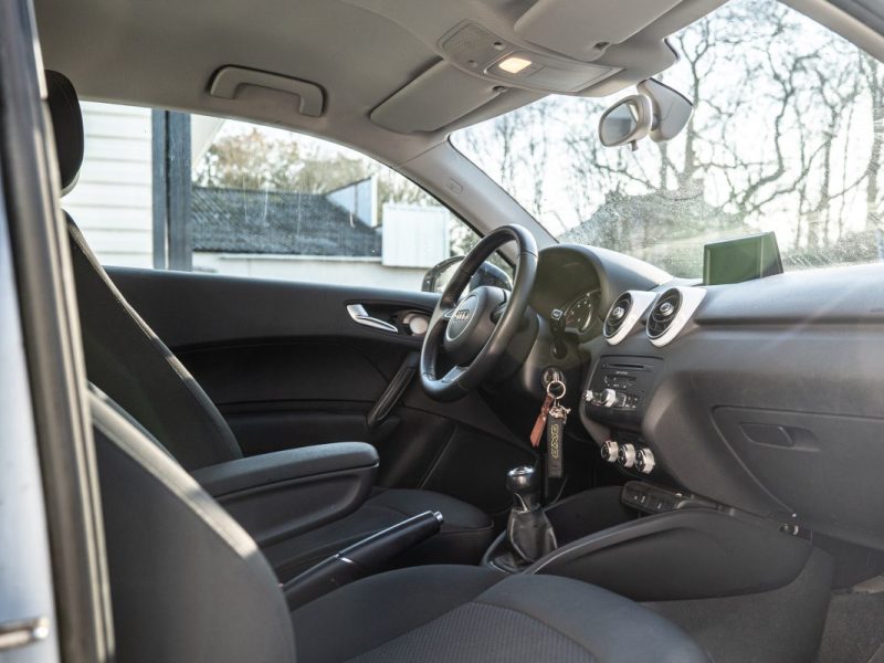 AUDI A1 SPORTBACK S-LINE 1.2 TFSI 86Cv