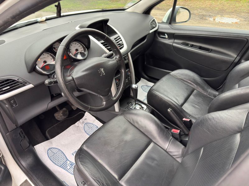 Peugeot 207 1.6 VTi 120ch Premium A – BOÎTE AUTO – Cuir – GPS – Bluetooth – Révisée & Garantie