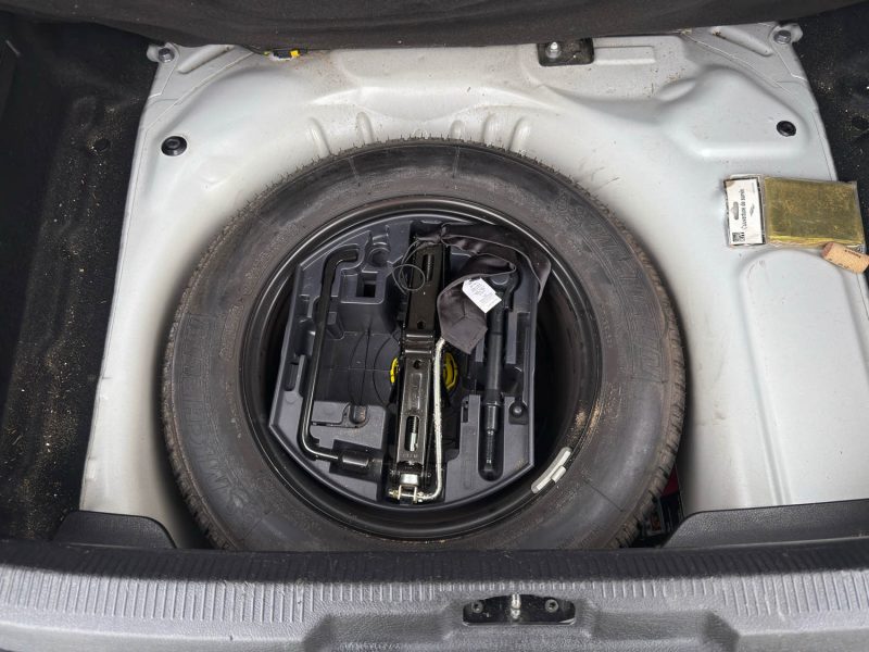 Peugeot 207 1.6 VTi 120ch Premium A – BOÎTE AUTO – Cuir – GPS – Bluetooth – Révisée & Garantie