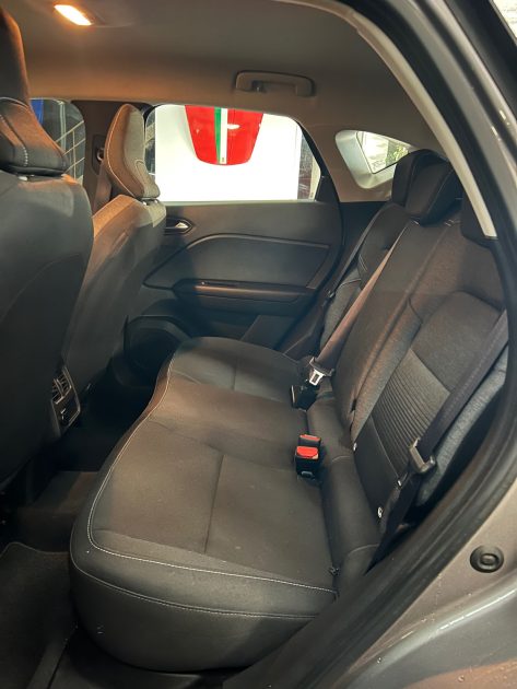 MAGNIFIQUE CAPTUR TCE 140CH (CAMÉRA DE RECUL, ÉCRAN MULTIMÉDIA, BLUETOOTH, CLIMATISATION) ⭐️⭐️⭐️⭐️⭐️