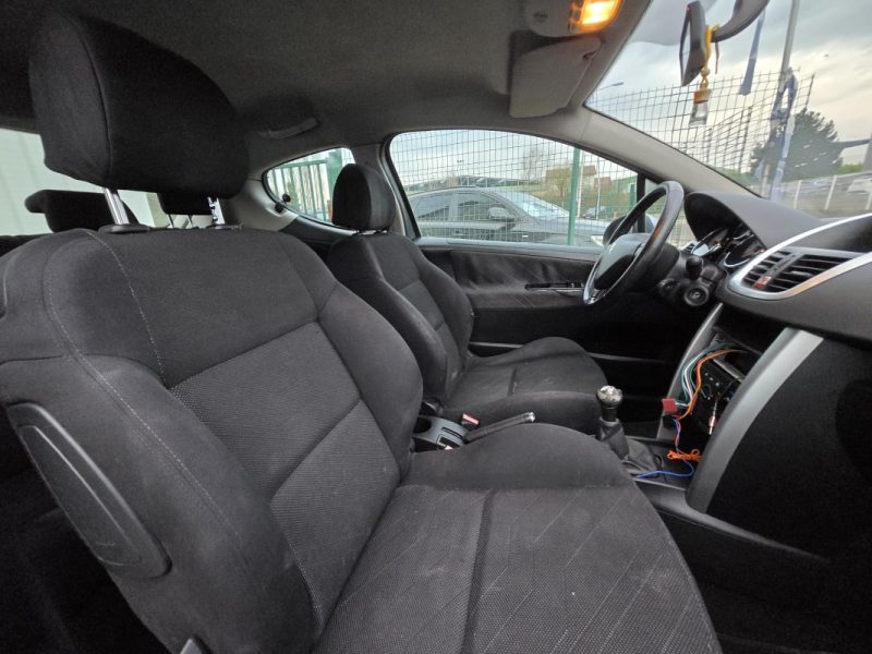 PEUGEOT 207 1.6 HDI 90 SPORT 2006