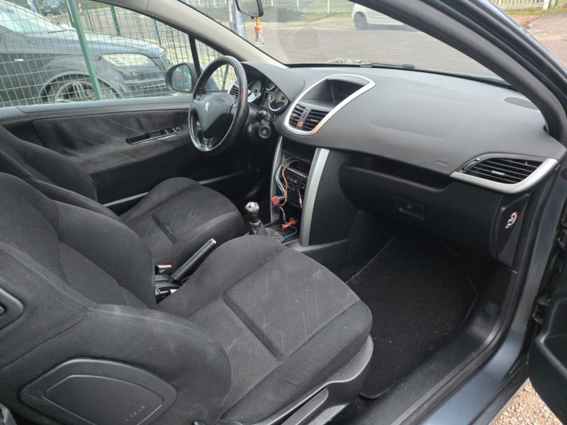 PEUGEOT 207 1.6 HDI 90 SPORT 2006