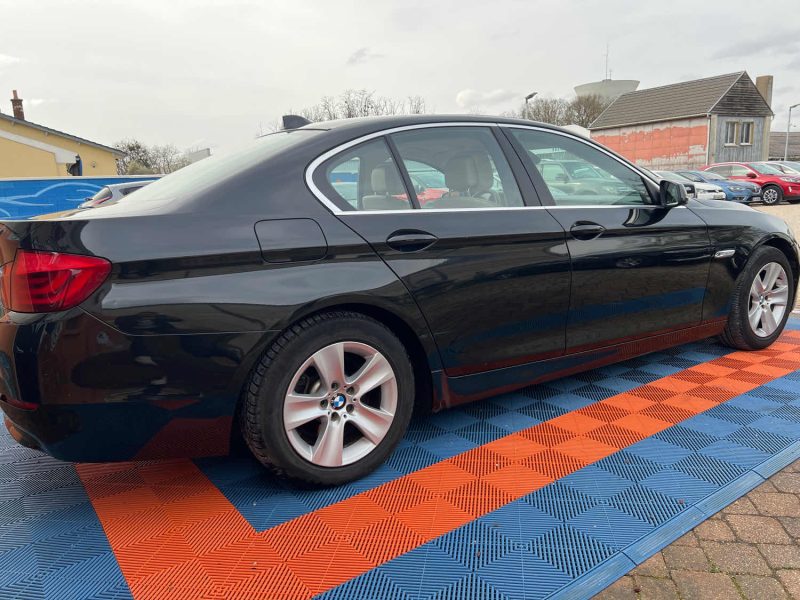 B.M.W. SERIE 5 523I CONFORT 2010