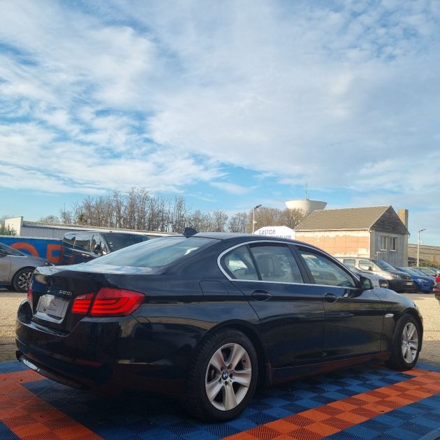 B.M.W. SERIE 5 523I CONFORT 2010