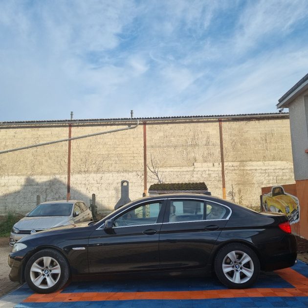 B.M.W. SERIE 5 523I CONFORT 2010