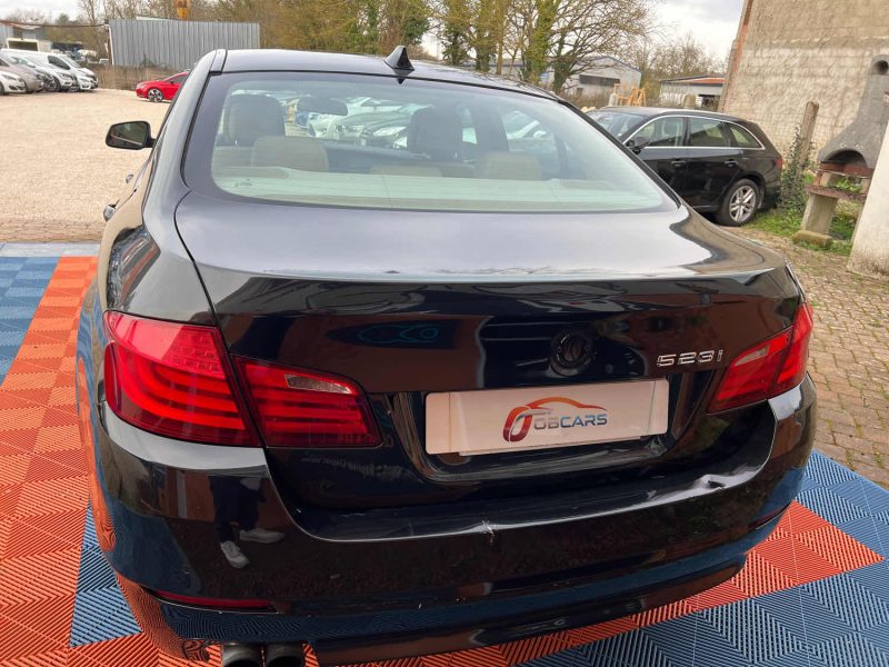B.M.W. SERIE 5 523I CONFORT 2010