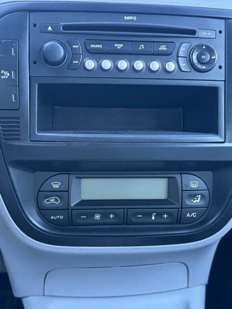 CITROEN C3 Phase 2 1.6i 110 cv Boîte auto