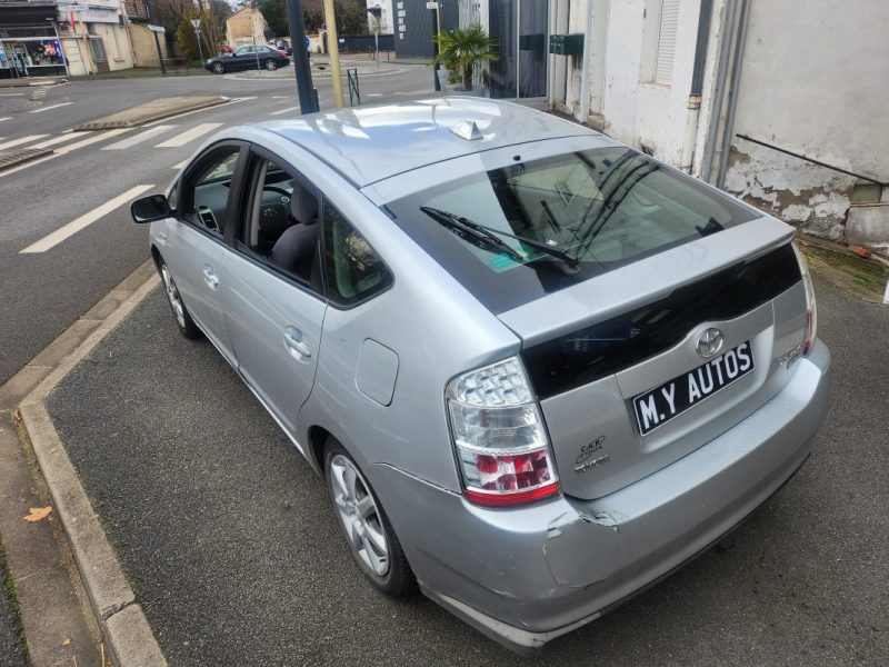 TOYOTA PRIUS LINEA SOL