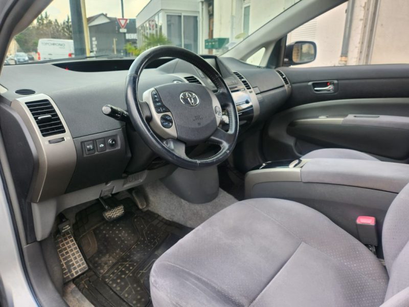 TOYOTA PRIUS LINEA SOL