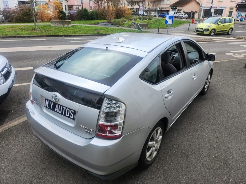 TOYOTA PRIUS LINEA SOL