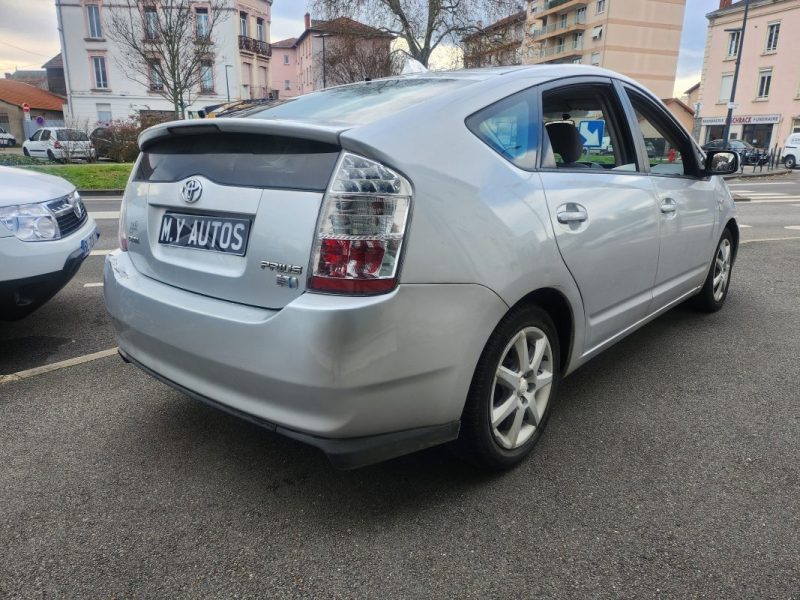 TOYOTA PRIUS LINEA SOL