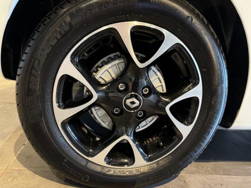 RENAULT TWINGO 0.9 TCE 95 INTENS EDC / RADAR AR / APPLE CARPLAY ANDROID AUTO / PACK MODULARITE 2020