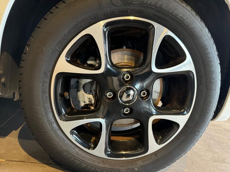 RENAULT TWINGO 0.9 TCE 95 INTENS EDC / RADAR AR / APPLE CARPLAY ANDROID AUTO / PACK MODULARITE 2020