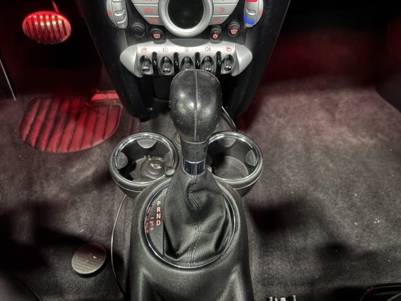 MINI MINI 2 R56 COOPER S 175 BVA 2008