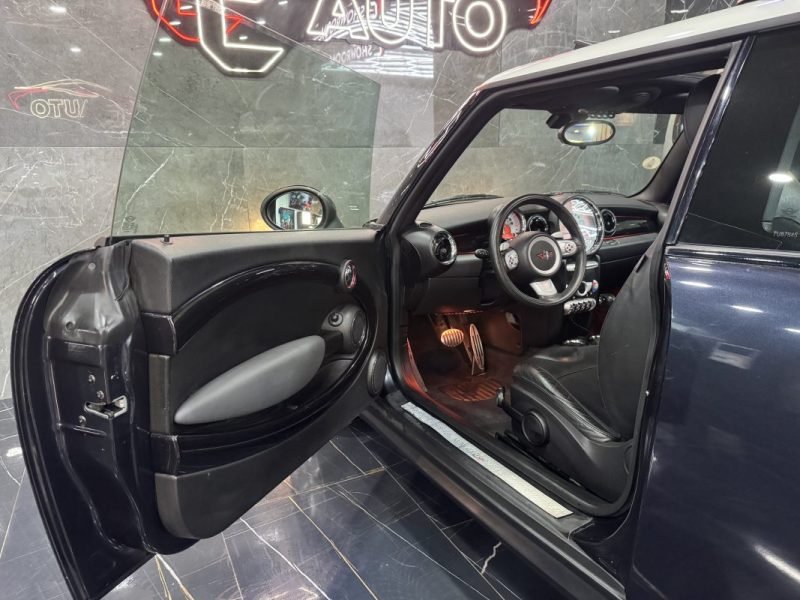 MINI MINI 2 R56 COOPER S 175 BVA 2008