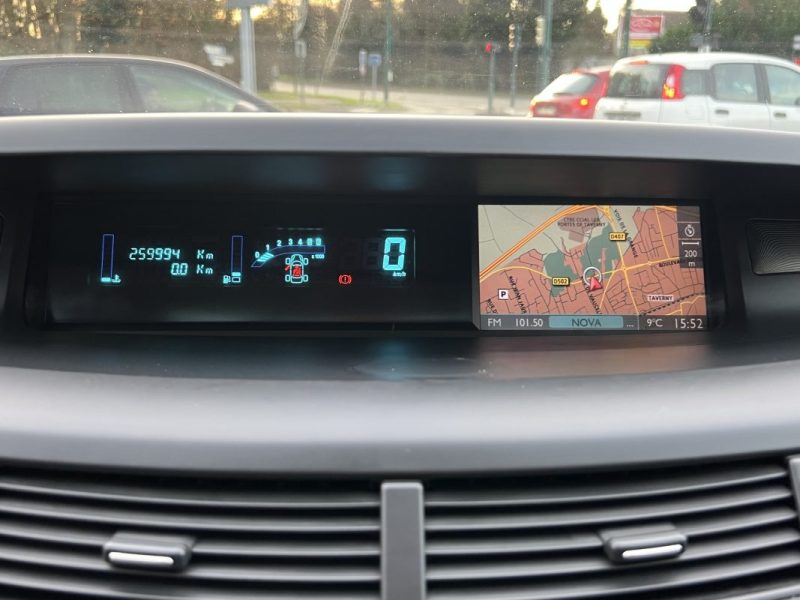 RENAULT ESPACE GRAND 4 IV PHASE 2 - 25TH 2.0 DCI 150 Cv 7 PLACES TOIT PANORAMIQUE GPS ECRAN DVD BVM6