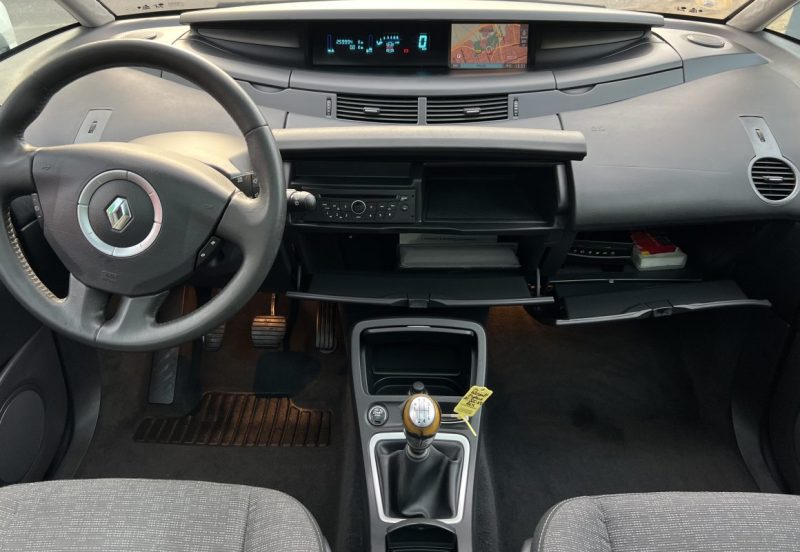 RENAULT ESPACE GRAND 4 IV PHASE 2 - 25TH 2.0 DCI 150 Cv 7 PLACES TOIT PANORAMIQUE GPS ECRAN DVD BVM6