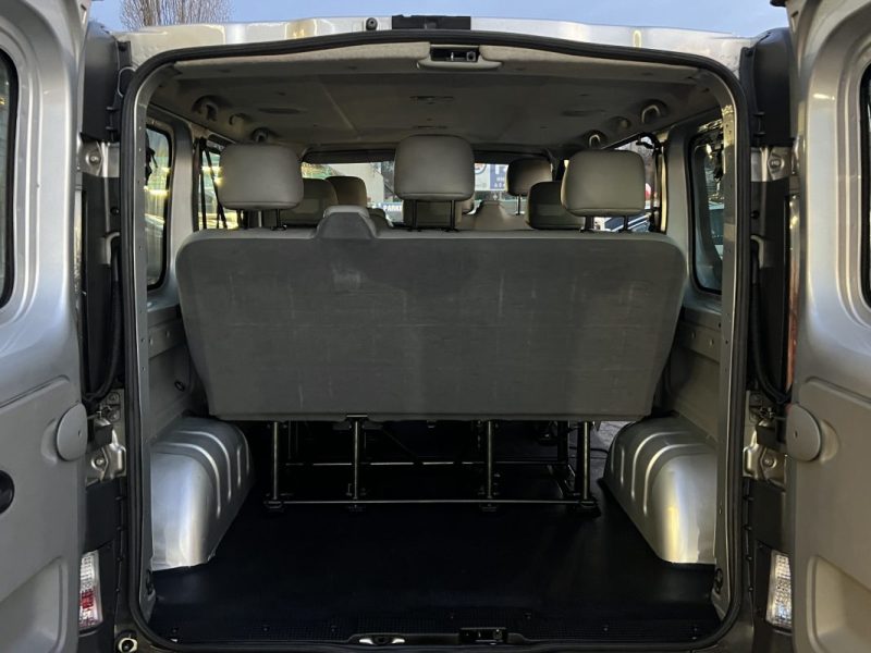 RENAULT TRAFIC COMBI 1.9 DCI 100 Cv 1ERE MAIN / 9 PLACES CLIMATISATION - GARANTIE 1 AN