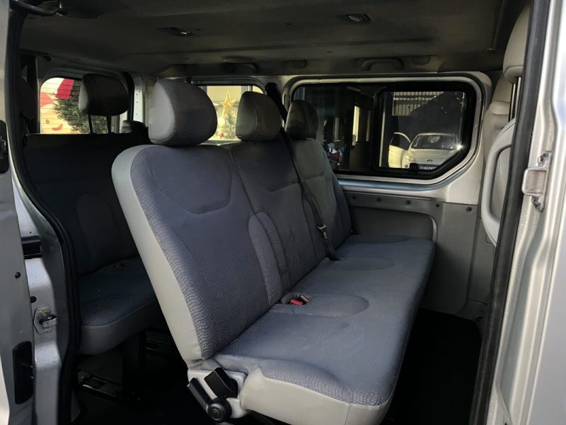 RENAULT TRAFIC COMBI 1.9 DCI 100 Cv 1ERE MAIN / 9 PLACES CLIMATISATION - GARANTIE 1 AN