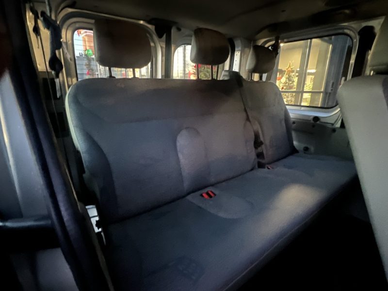 RENAULT TRAFIC COMBI 1.9 DCI 100 Cv 1ERE MAIN / 9 PLACES CLIMATISATION - GARANTIE 1 AN