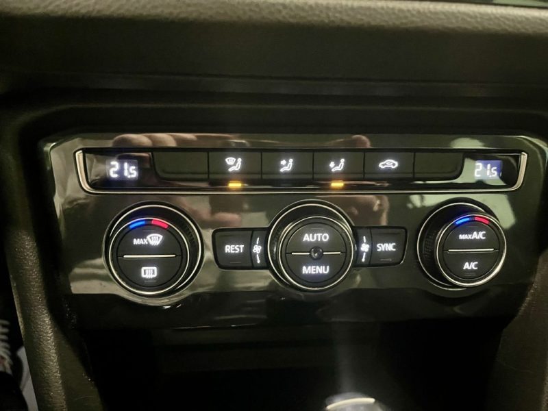 VOLKSWAGEN Tiguan II 2.0 TDI 150ch Confortline DSG7 GARANTIE 6 MOIS 