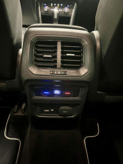 VOLKSWAGEN Tiguan II 2.0 TDI 150ch Confortline DSG7 GARANTIE 6 MOIS 