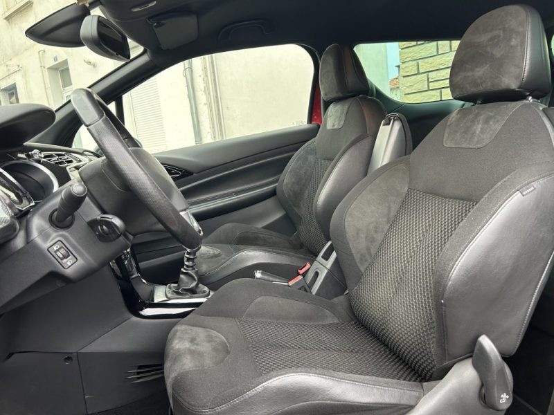 CITROEN DS3 SPORT CHIC