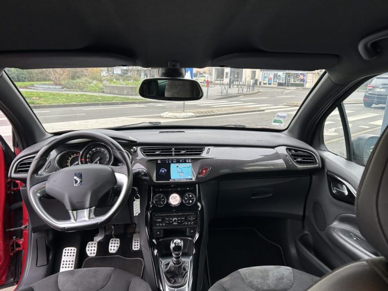 CITROEN DS3 SPORT CHIC