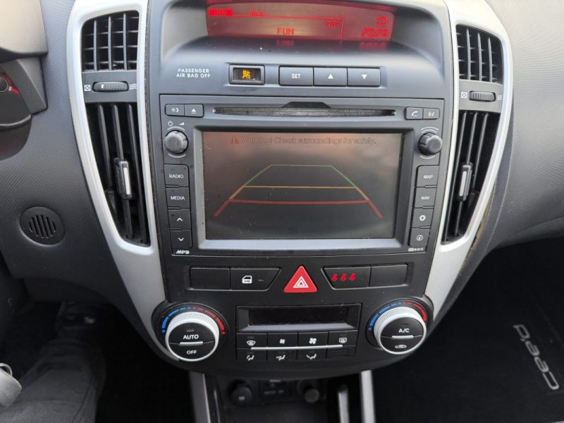 KIA CEE-D SW 1.6 CRDI 115 STYLE ISG  Garantie