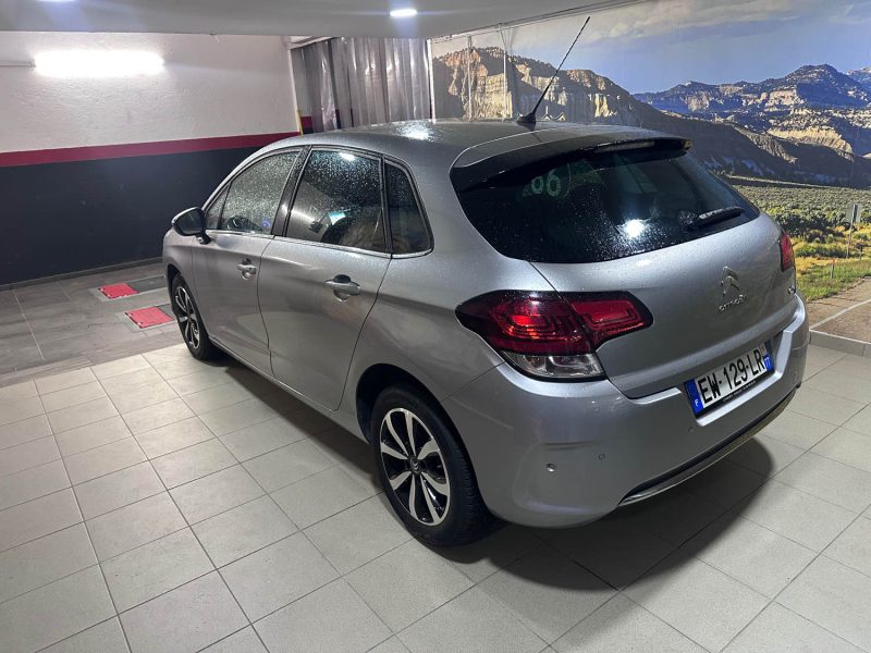 CITROEN C4 1.2 130CH MILLENIUM BOITE AUTO 68000KM