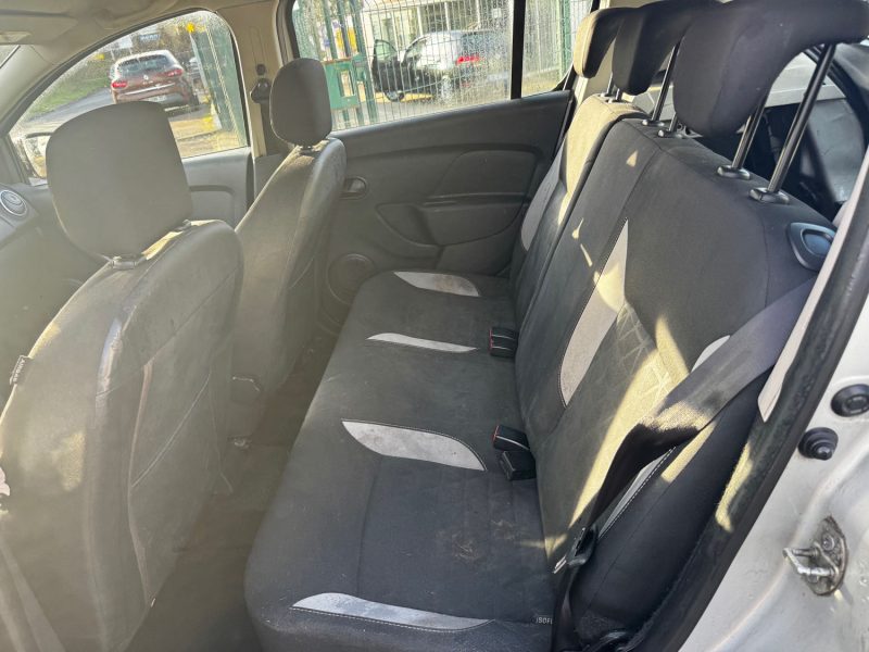 DACIA SANDERO STEPWAY EN L'ETAT POUR PRO DEMARRE ET ROULE