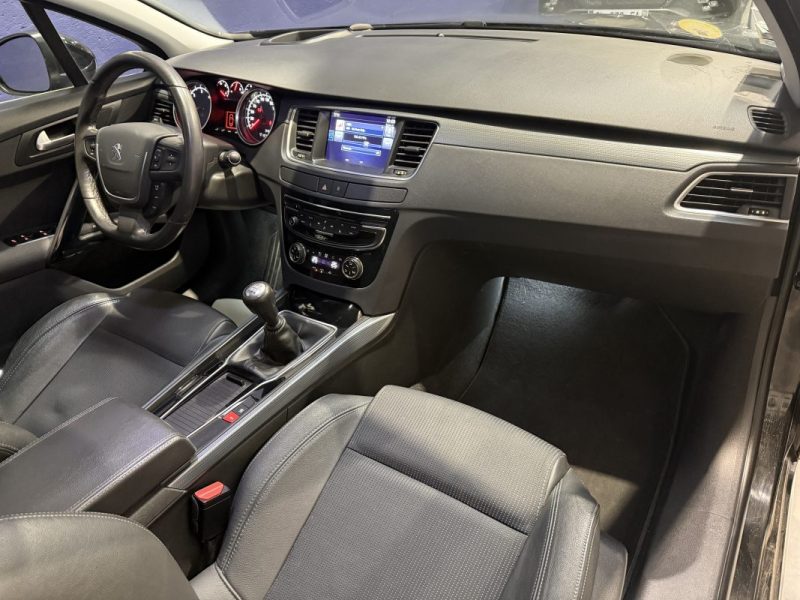 PEUGEOT 508 2.0 BLUEHDI 150CH ALLURE / ATTELAGE / SUIVI D'ENTRETIEN COMPLET 