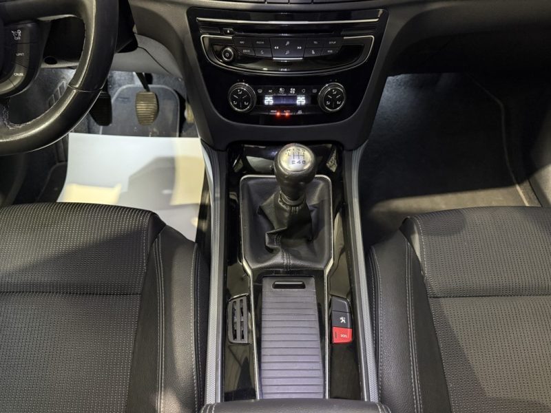PEUGEOT 508 2.0 BLUEHDI 150CH ALLURE / ATTELAGE / SUIVI D'ENTRETIEN COMPLET 