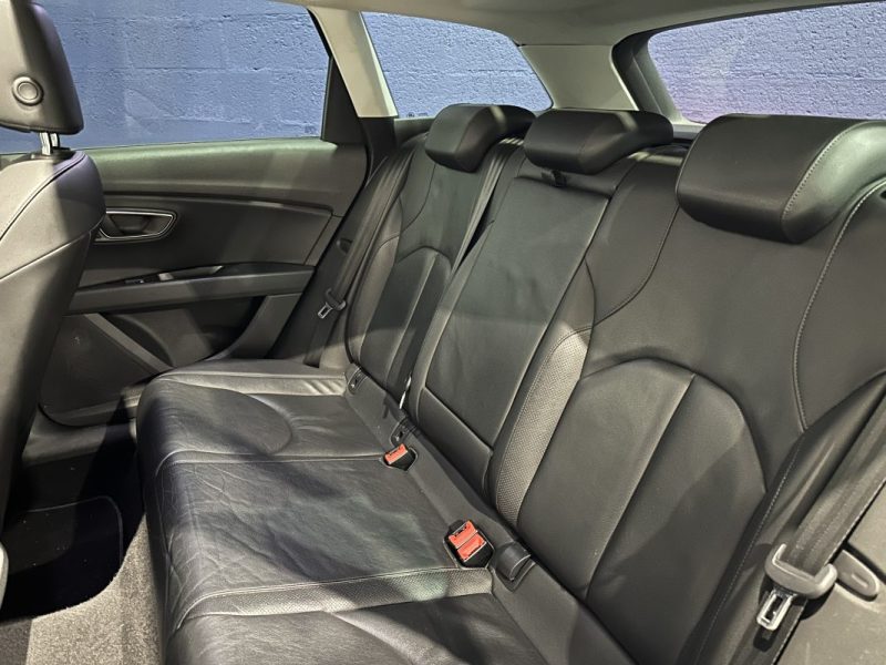 SEAT LEON 2.0 TDI 150ch FR DSG - TOIT OUVRANT / DISTRI A JOUR