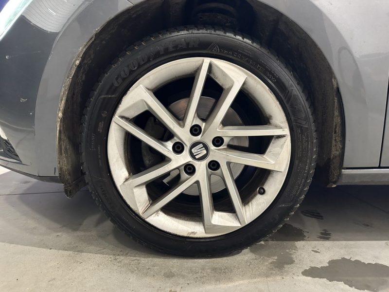 SEAT LEON 2.0 TDI 150ch FR DSG - TOIT OUVRANT / DISTRI A JOUR