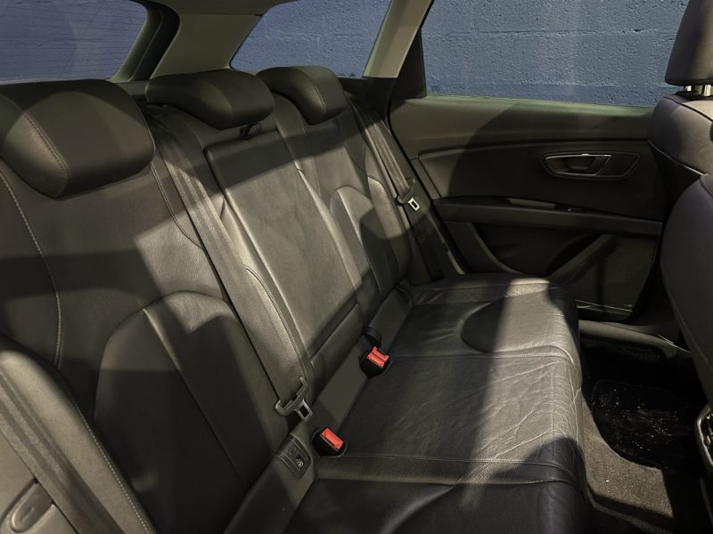 SEAT LEON 2.0 TDI 150ch FR DSG - TOIT OUVRANT / DISTRI A JOUR