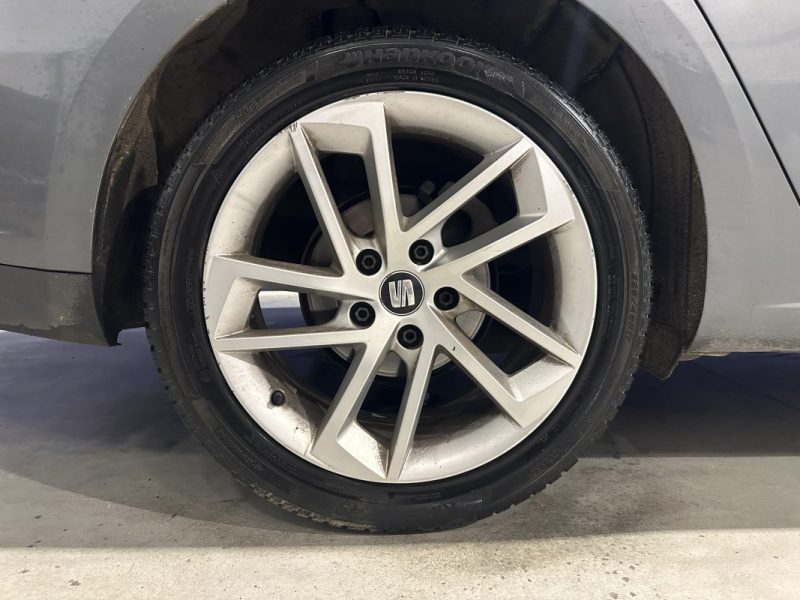 SEAT LEON 2.0 TDI 150ch FR DSG - TOIT OUVRANT / DISTRI A JOUR