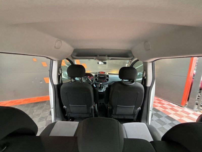 Peugeot Partner 1.6 HDI 92 cv Allure 87000 Km  2 Portes Latérales CT OK 12/2027