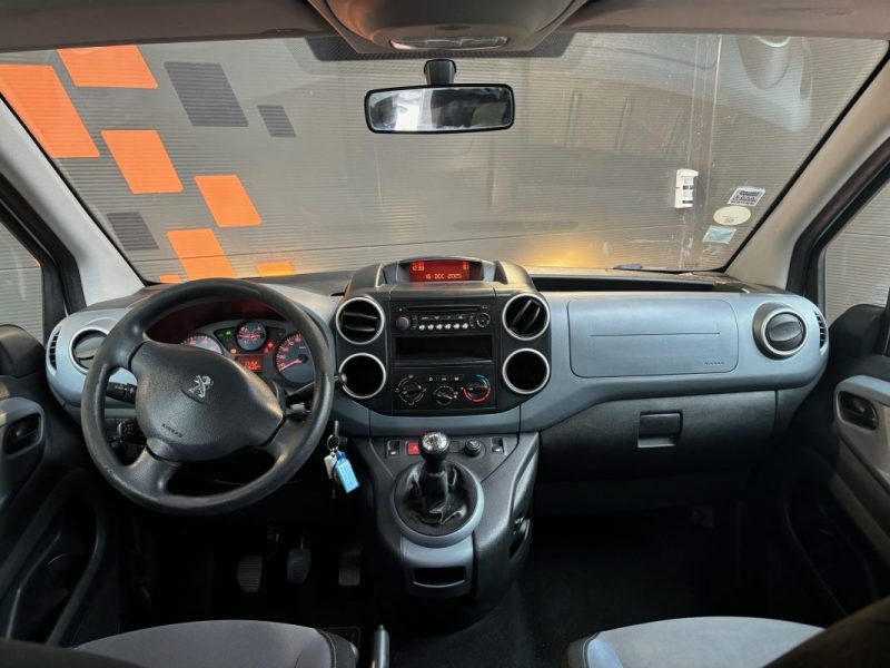Peugeot Partner 1.6 HDI 92 cv Allure 87000 Km  2 Portes Latérales CT OK 12/2027