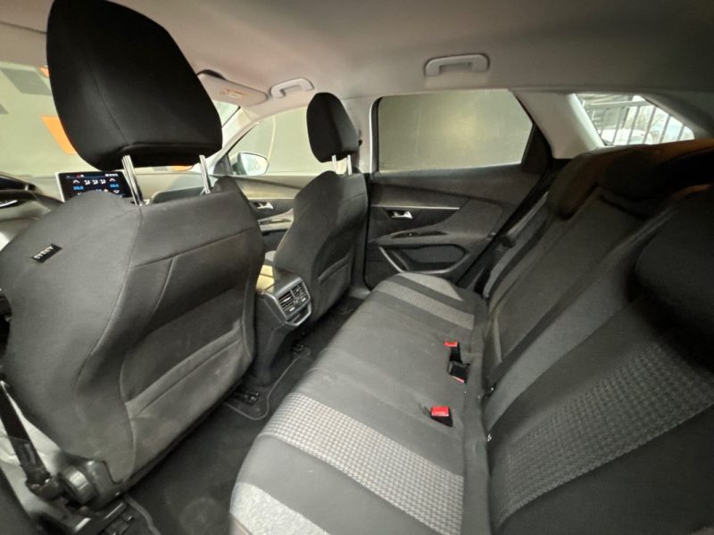 Peugeot 3008 HDI 130 cv EAT8 Business Confort Distribution Neuve Garantie Peugeot 