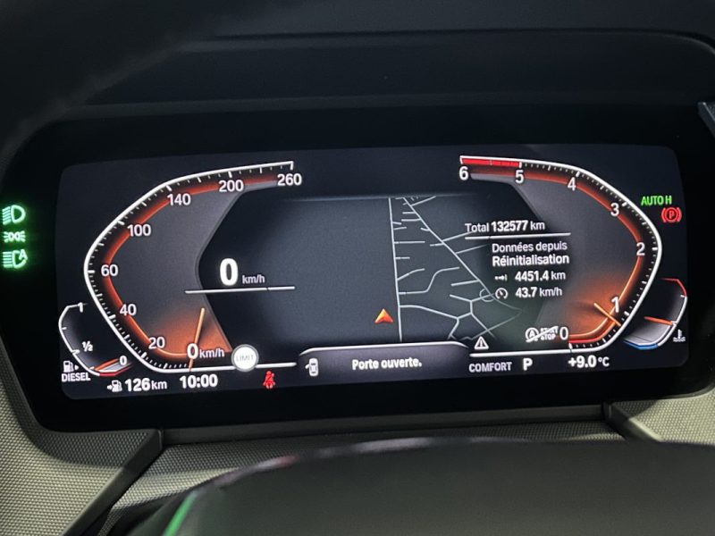 BMW SÉRIE 1 118D LUXURY / 134 000kms / LED / CAMÉRA / KEYLESS / CARPLAY / MODE DE CONDUITE